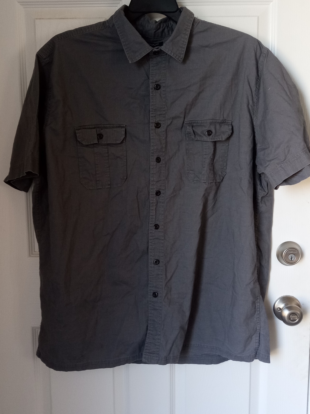 croft & barrow Men's Short Sleeve Button-Up Shirt in Charcoal